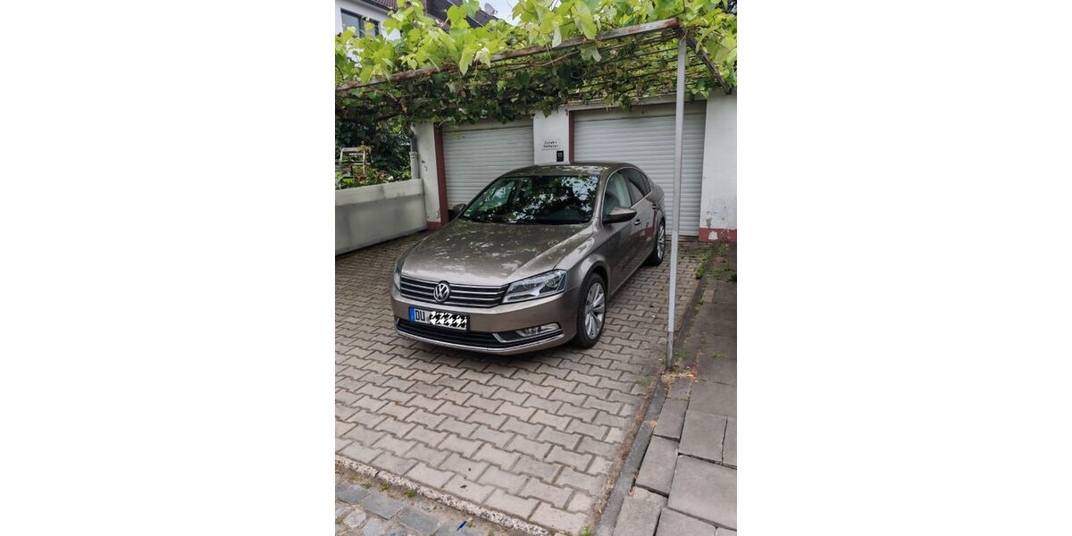 VW Passat 57.000 km 9.100 &euro; Duisburg 47139