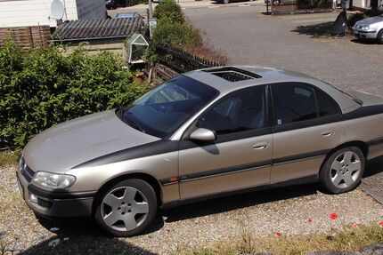 Opel Omega 132.200 km 3.000 &euro; Nalbach 66809
