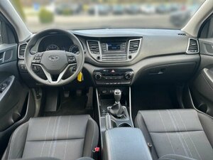 Hyundai TUCSON blue Classic 2WD 1.6 Alarm Tel.-Vorb. Berga 108.413 km 11.450 &euro; Bad Wünnenberg 33181