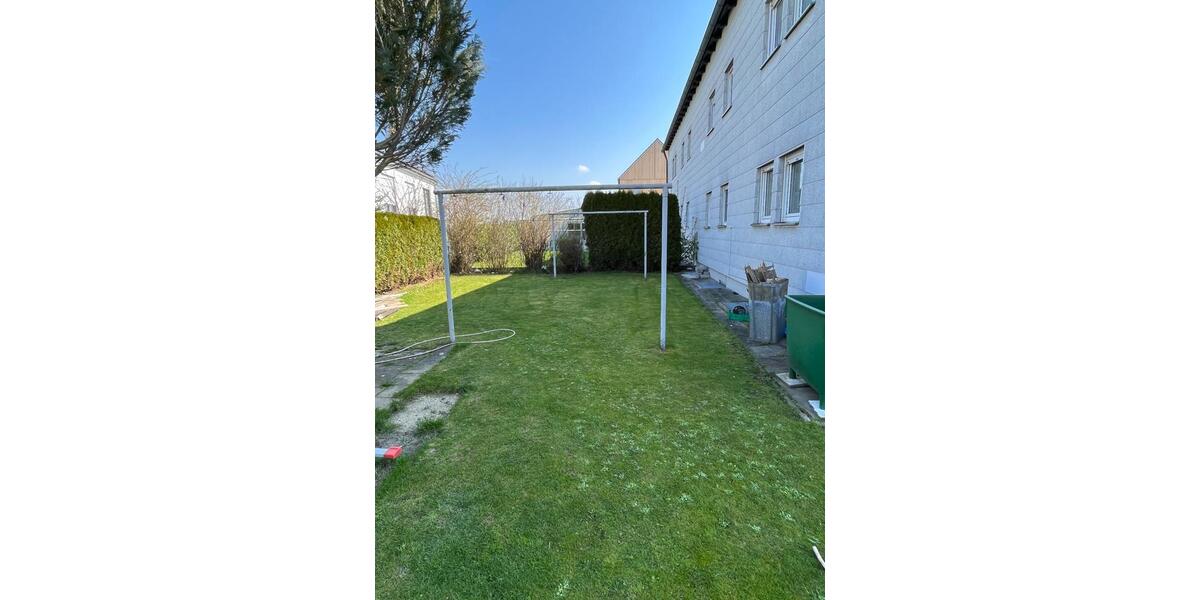 Dachgeschoßwohnung Lappersdorf - 2 Zimmer, 38 m&sup2;, 520&euro; | Angebot:25174902