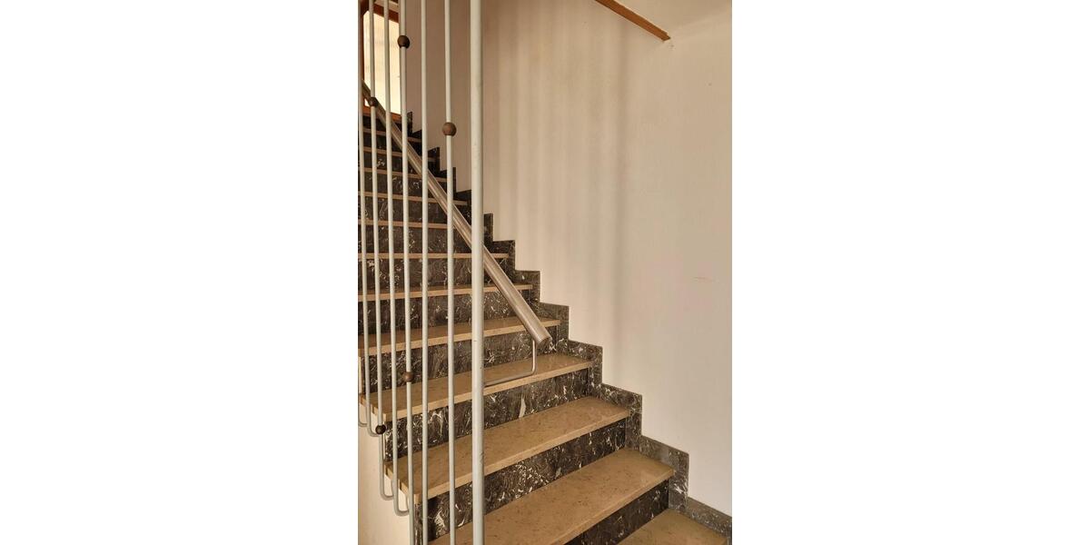Einfamilienhaus Sankt Ingbert - 6 Zimmer, 120 m&sup2;, 168.000&euro; | Angebot:27092311