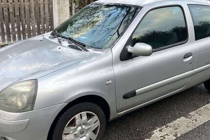 Renault Clio 166.259 km 1.250 &euro; München 81925