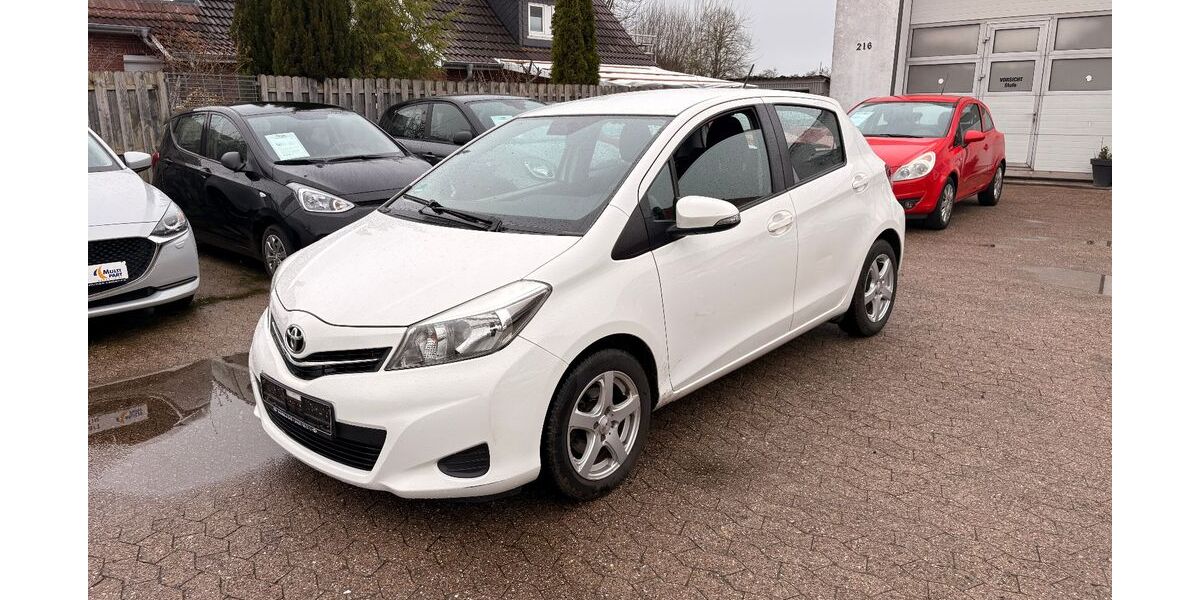 Toyota Yaris 181.560 km 6.990 &euro; Rhauderfehn 26817