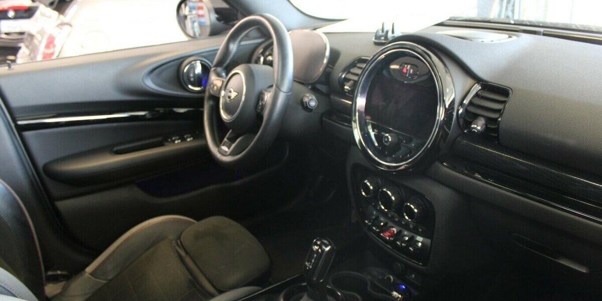 Mini Cooper Clubman Aut. John Cooper Works Trim 36.191 km 23.980 &euro; Euskirchen 53881