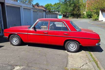 Mercedes 220