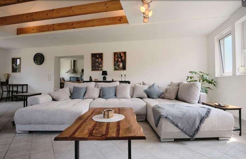 Wohnung zum Kaufen in Stuhr 449.000 € 177 m²