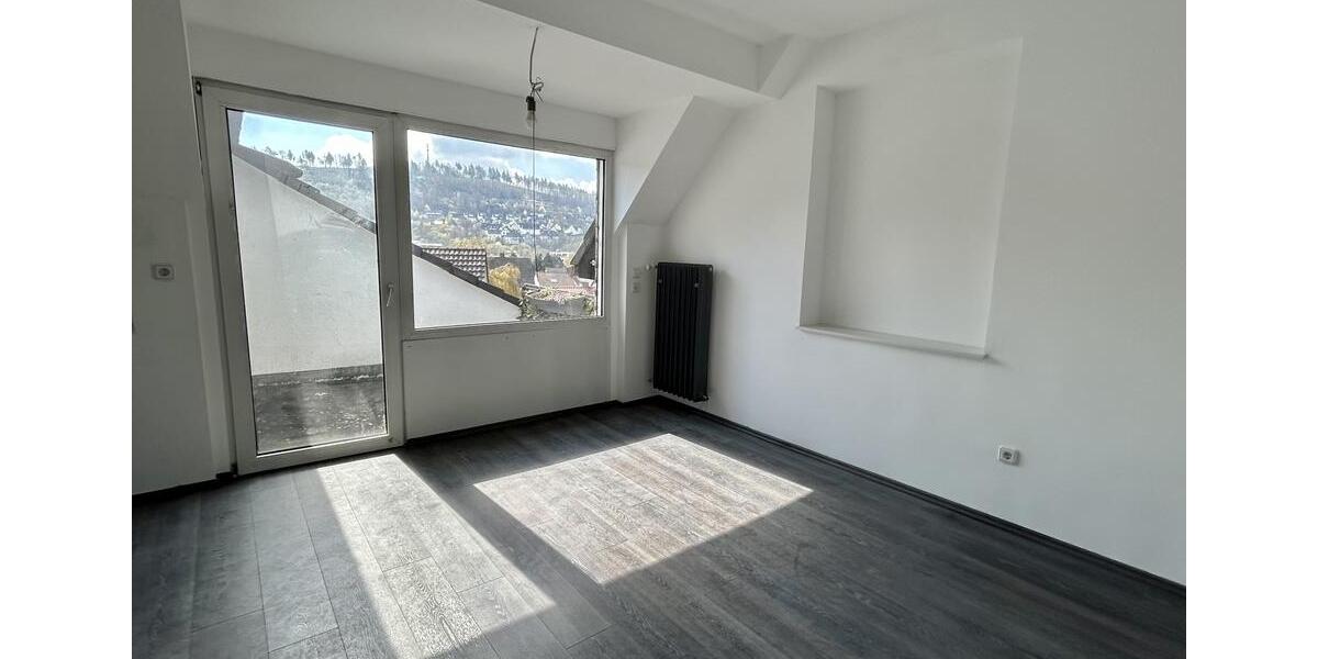 Dachgeschoßwohnung Attendorn - 3 Zimmer, 83 m&sup2;, 725&euro; | Angebot:26297024