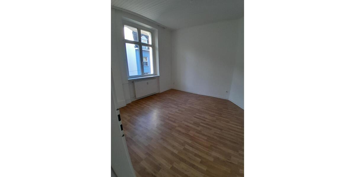 Etagenwohnung Wuppertal Gemarkung Langerfeld - 5 Zimmer, 103 m&sup2;, 875&euro; | Angebot:24149087