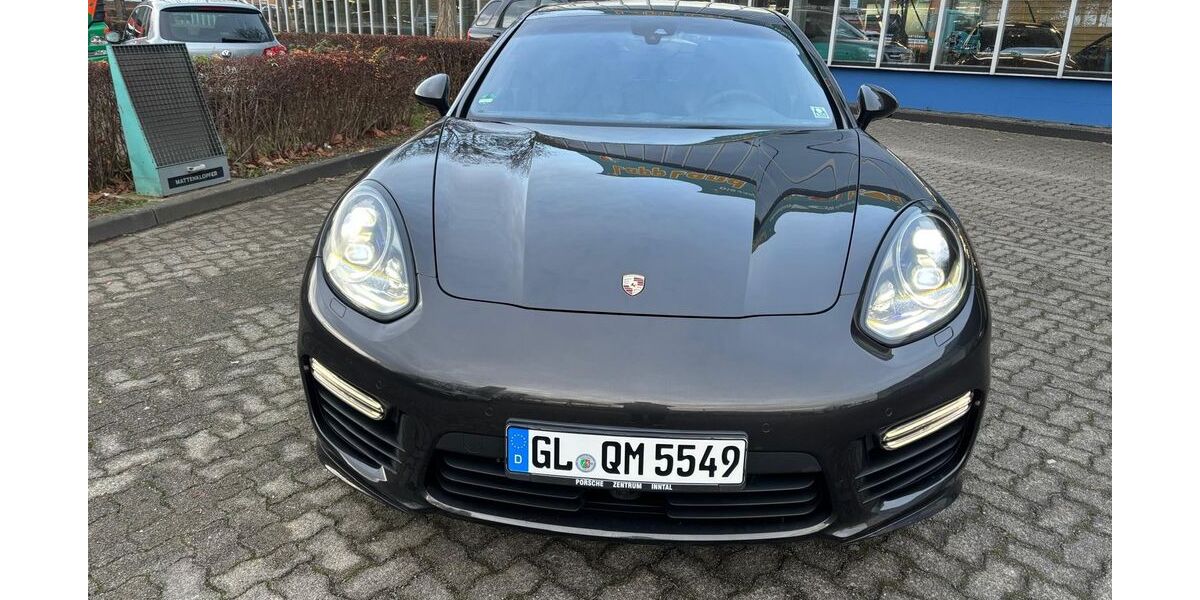Porsche Panamera 239.000 km 33.500 &euro; Bergisch Gladbach 51465