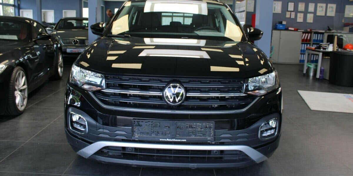 VW T-Cross 1.0 TSI Active Navi - CarPlay - Shz. 12.325 km 18.980 &euro; Euskirchen 53881