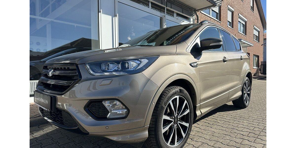 Ford Kuga 93.318 km 13.995 &euro; Waren 17192