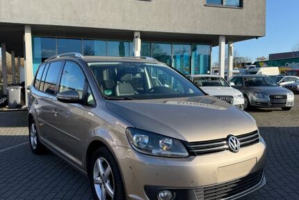 VW Touran 148.000 km 9.799 &euro; Achim 28832