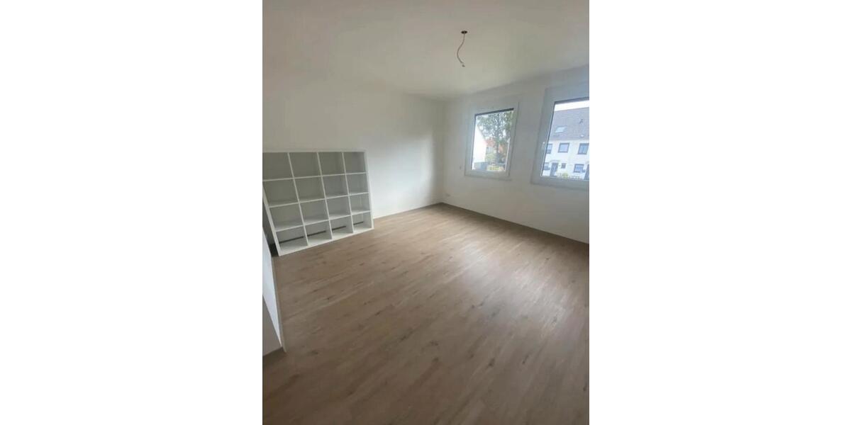 Reihenhaus Aurich Georgsfeld und Tannenhausen - 4.5 Zimmer, 135 m&sup2;, 1.590&euro; | Angebot:25379117