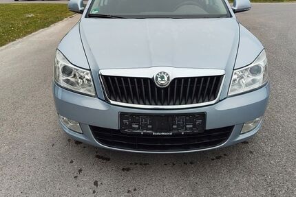 Skoda Octavia 184.500 km 2.999 &euro; Bruckmühl 83052