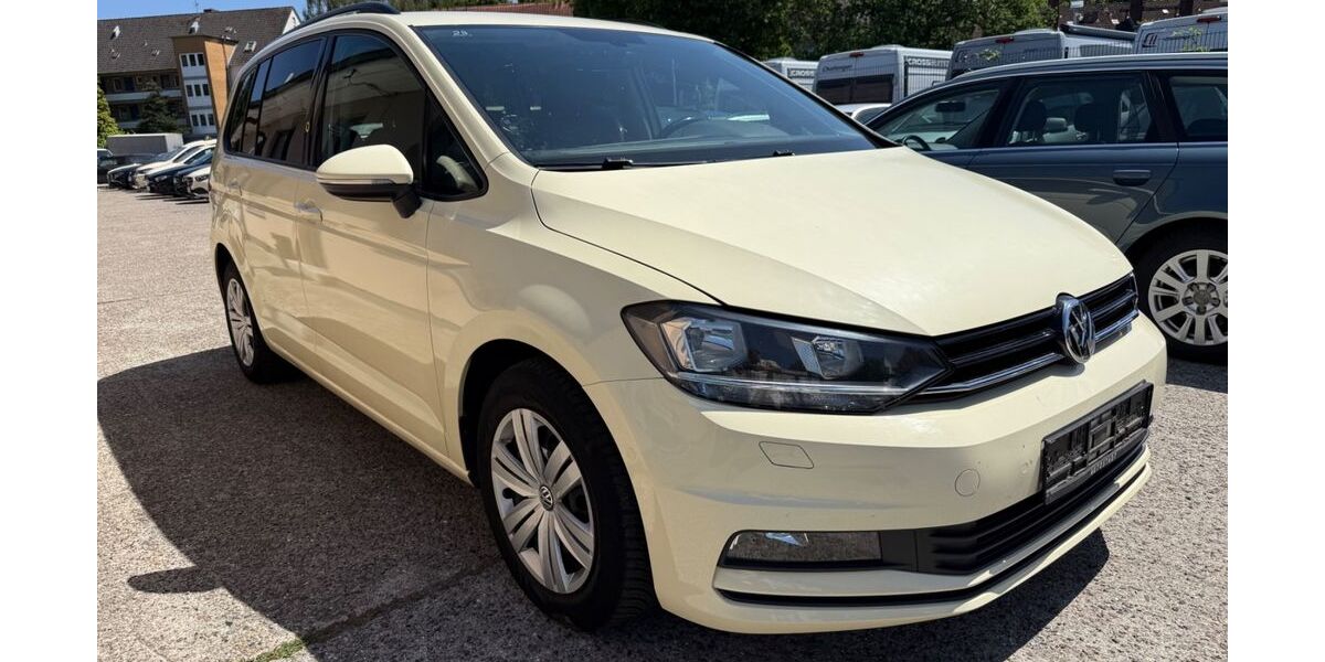 VW Touran 248.000 km 9.800 &euro; Hamburg 22047