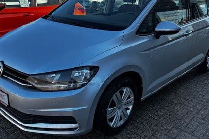 VW Touran 95.696 km 14.990 &euro; Brandenburg 14770