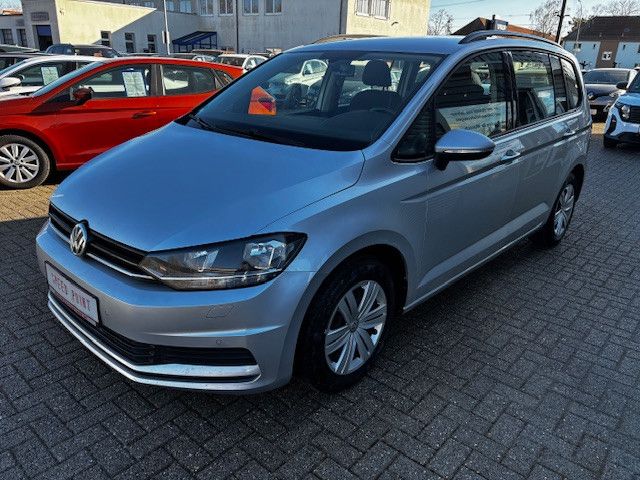 VW Touran 95.696 km 14.990 &euro; Brandenburg 14770