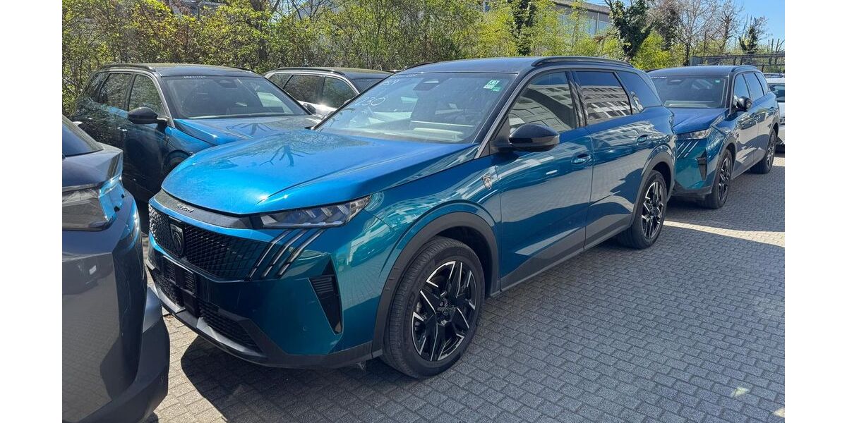 Peugeot 5008 15.926 km 29.880 &euro; Rüsselsheim 65428