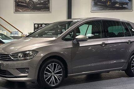 VW Golf Sportsvan 92.415 km 14.890 &euro; Aurich 26605