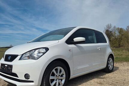 Seat Mii 113.018 km 6.300 &euro; Amberg 92224