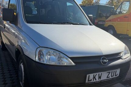 Opel Combo 133.651 km 2.799 &euro; Niestetal 34266