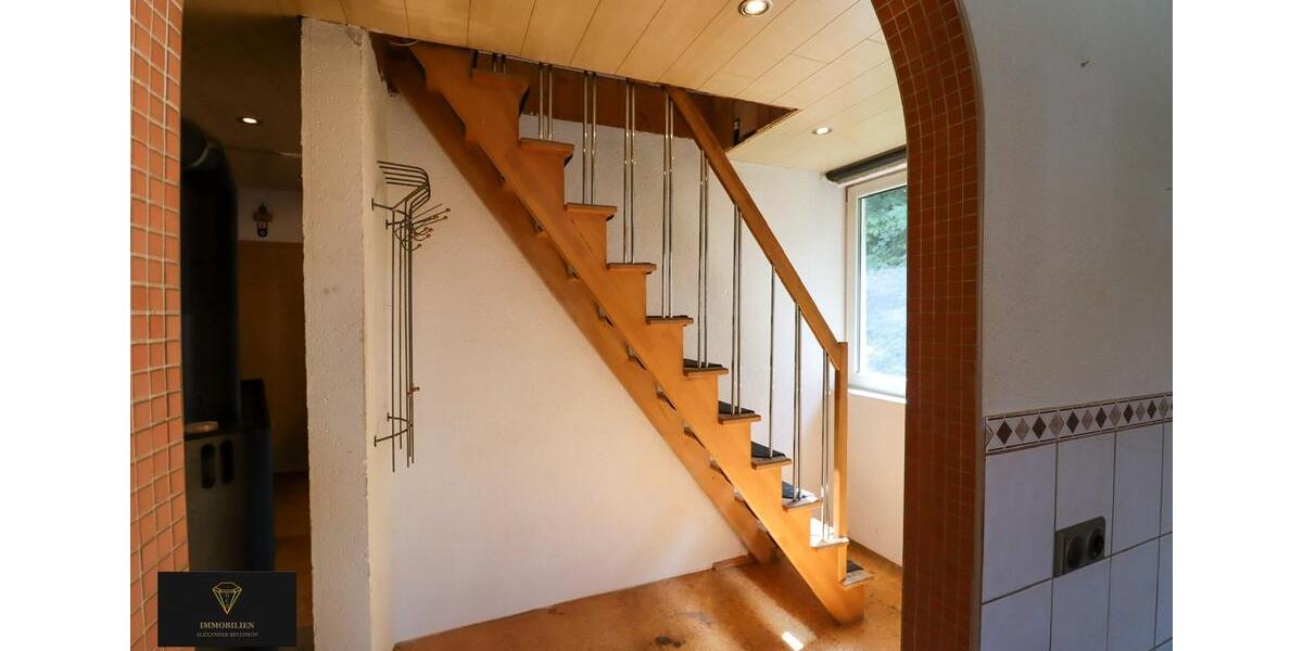 Dachgeschoßwohnung Lichtenstein - 4 Zimmer, 112 m&sup2;, 115.000&euro; | Angebot:26757850