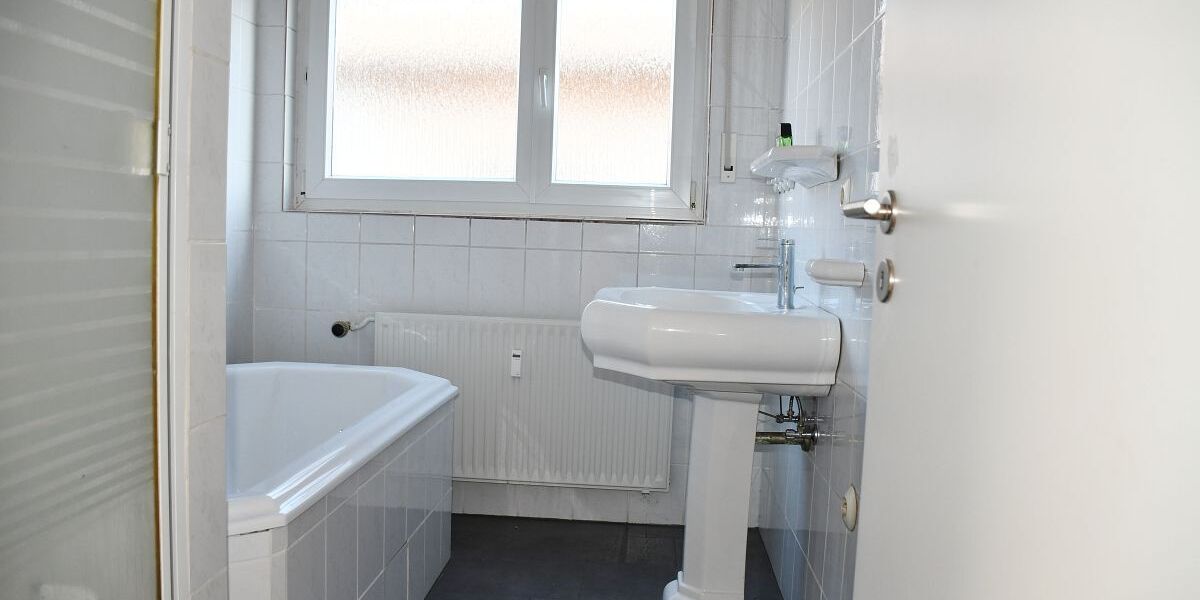 Großzügiges 3-Parteienhaus in angenehmer zentraler Wohnlage von Pfungstadt - Mehrfamilienhaus, Wohnhaus Pfungstadt Weiterstadt | Angebot:24420397