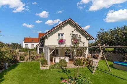 Familiennest mit Naturgarten am Feldrand - Einfamilienhaus in Landau an der Isar 7 zimmer