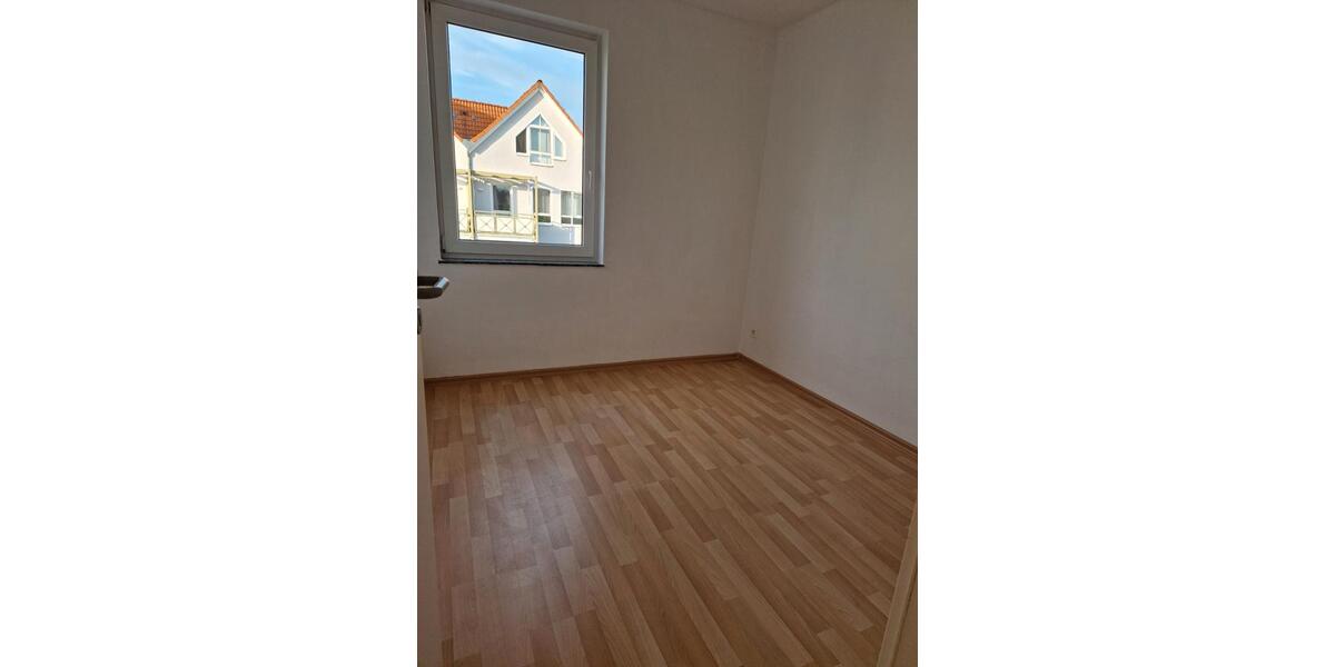 Etagenwohnung Magdeburg Brückfeld - 4 Zimmer, 83 m&sup2;, 166.000&euro; | Angebot:26374809