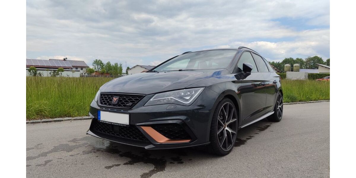 Seat Leon 96.000 km 25.699 &euro; Mettenheim 84562