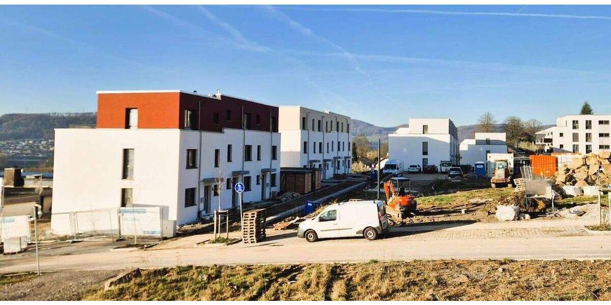 Reihenendhaus Bad Säckingen - 5 Zimmer, 134 m&sup2;, 2.300&euro; | Angebot:25706476