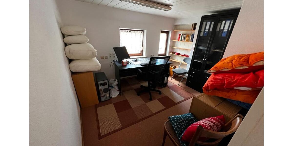 Einfamilienhaus Röbel/Müritz Müritz - 6 Zimmer, 180 m&sup2;, 220.000&euro; | Angebot:27026110