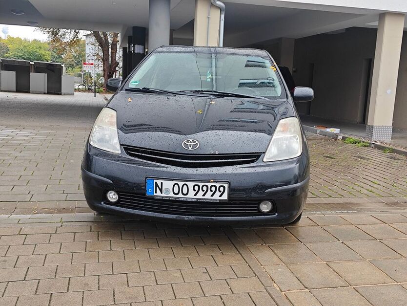 Toyota Prius 197.000 km 4.000 € Nürnberg 90439