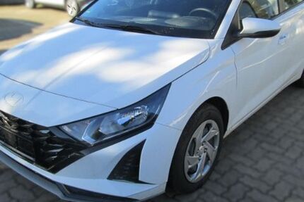 Hyundai i20 24.754 km 15.450 &euro; Elmshorn 25337