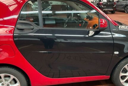 Smart ForTwo 28.491 km 12.000 &euro; Frankfurt am Main 60313