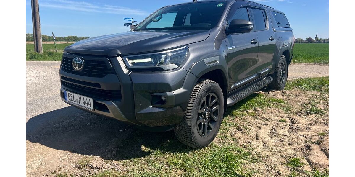 Toyota Hilux 68.000 km 39.999 &euro; Geldern 47608