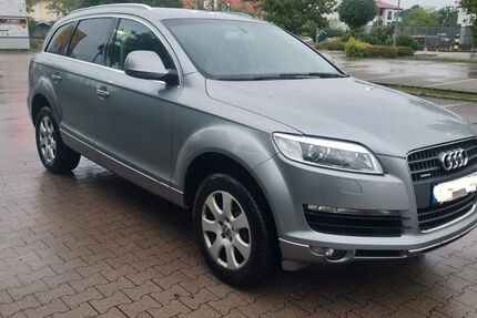Audi Q7 220.000 km 9.900 € Köln 51069