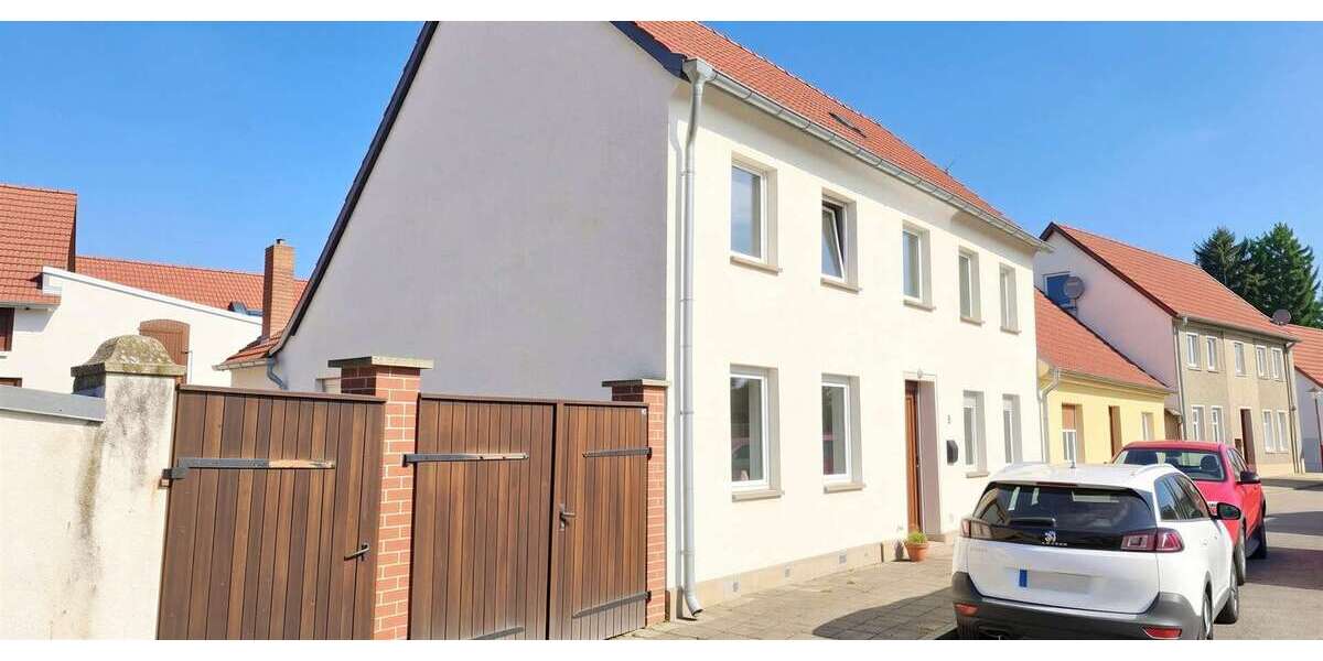 Einfamilienhaus Friesack - 9 Zimmer, 180 m&sup2;, 155.000&euro; | Angebot:25290563