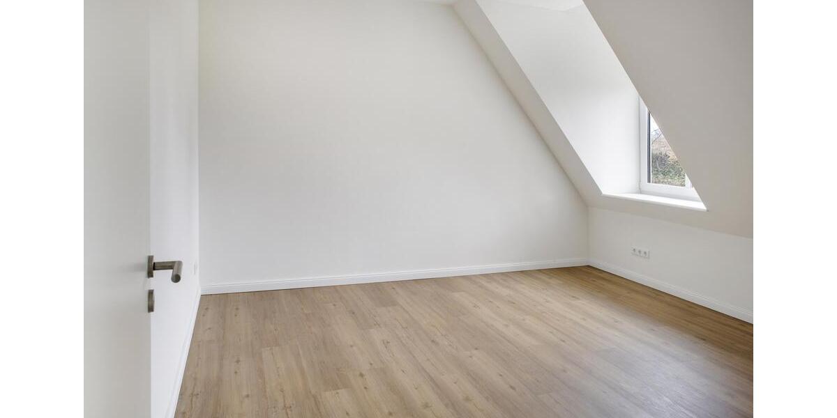 Reihenhaus Rieseby - 6 Zimmer, 200 m&sup2;, 2.100&euro; | Angebot:26230275