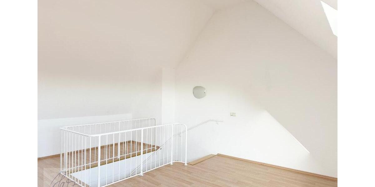 Etagenwohnung Riesa Canitz - 3 Zimmer, 74 m&sup2;, 600&euro; | Angebot:26400680