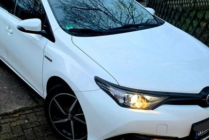 Toyota Auris 70.000 km 14.250 &euro; Goch 47574