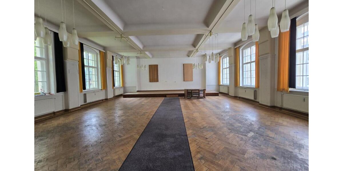 Villa Annaberg-Buchholz Buchholz - 32 Zimmer, 952 m&sup2;, 350.000&euro; | Angebot:26802705
