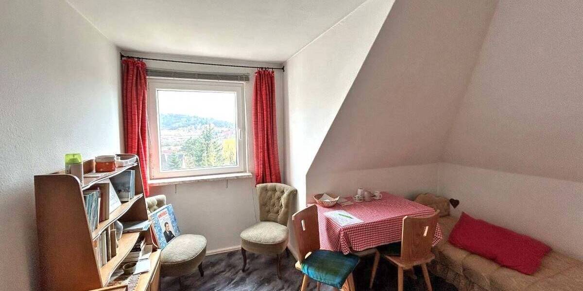 Mehrfamilienhaus, Wohnhaus Kulmbach Ziegelhütten - 8 Zimmer, 175 m&sup2;, 179.000&euro; | Angebot:26346500