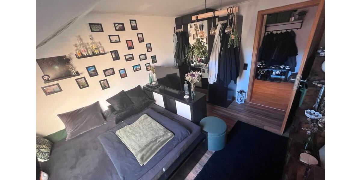 Dachgeschoßwohnung Haiger - 4 Zimmer, 92 m&sup2;, 730&euro; | Angebot:25310176