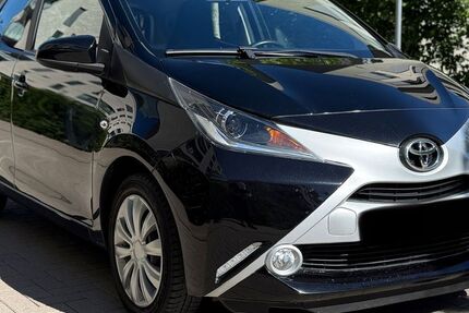Toyota Aygo (X) 41.400 km 9.799 &euro; Hannover 30179