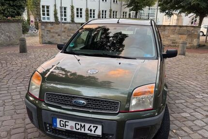 Ford Fusion 97.521 km 2.800 &euro; Gelsenkirchen 45894