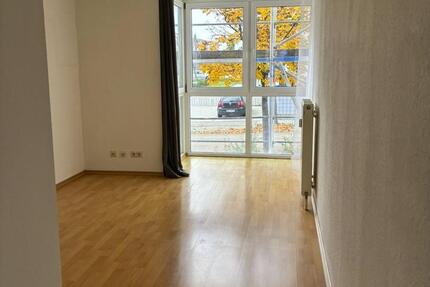 1-Zi.-Wohnung in Künzelsau mit TG-Stellplatz u. extra Abst.-Raum zimmer