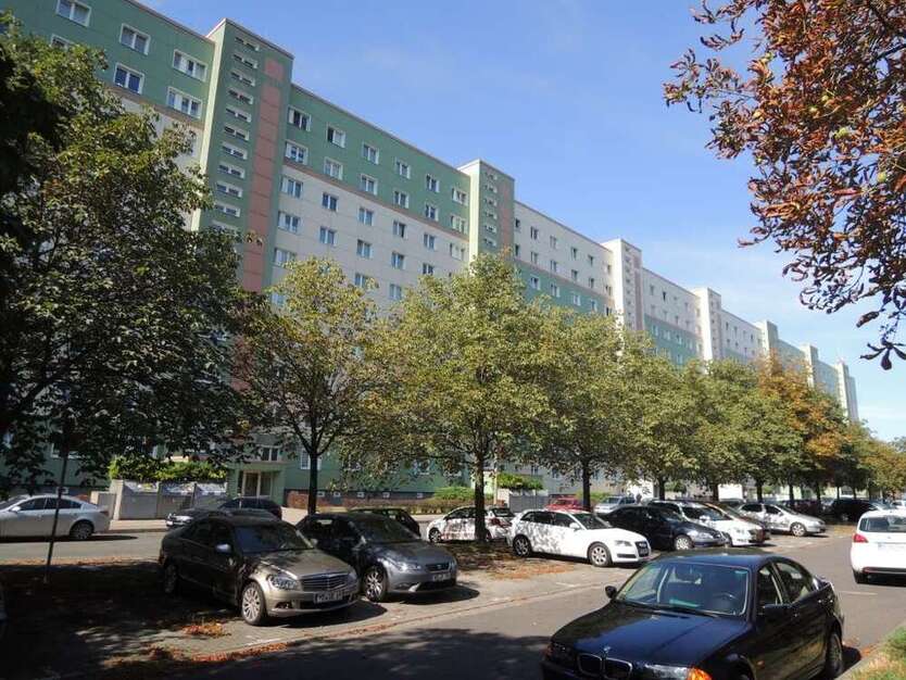 Wohnung zum Mieten in Magdeburg 185,54 € 31.99 m²