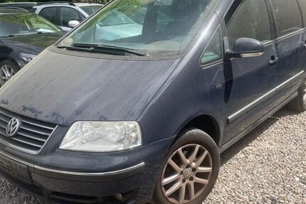 VW Sharan 245.000 km 2.950 &euro; Berlin 10245