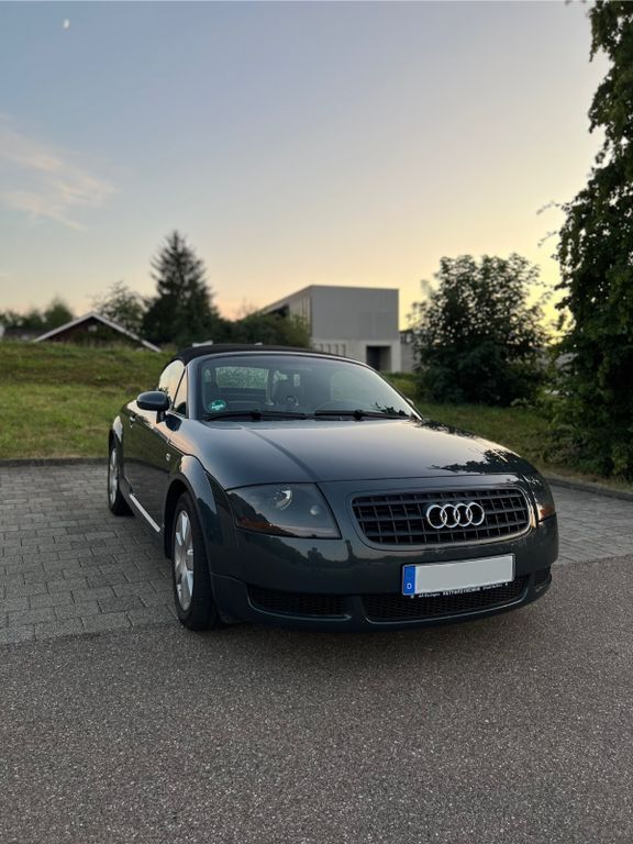 TT